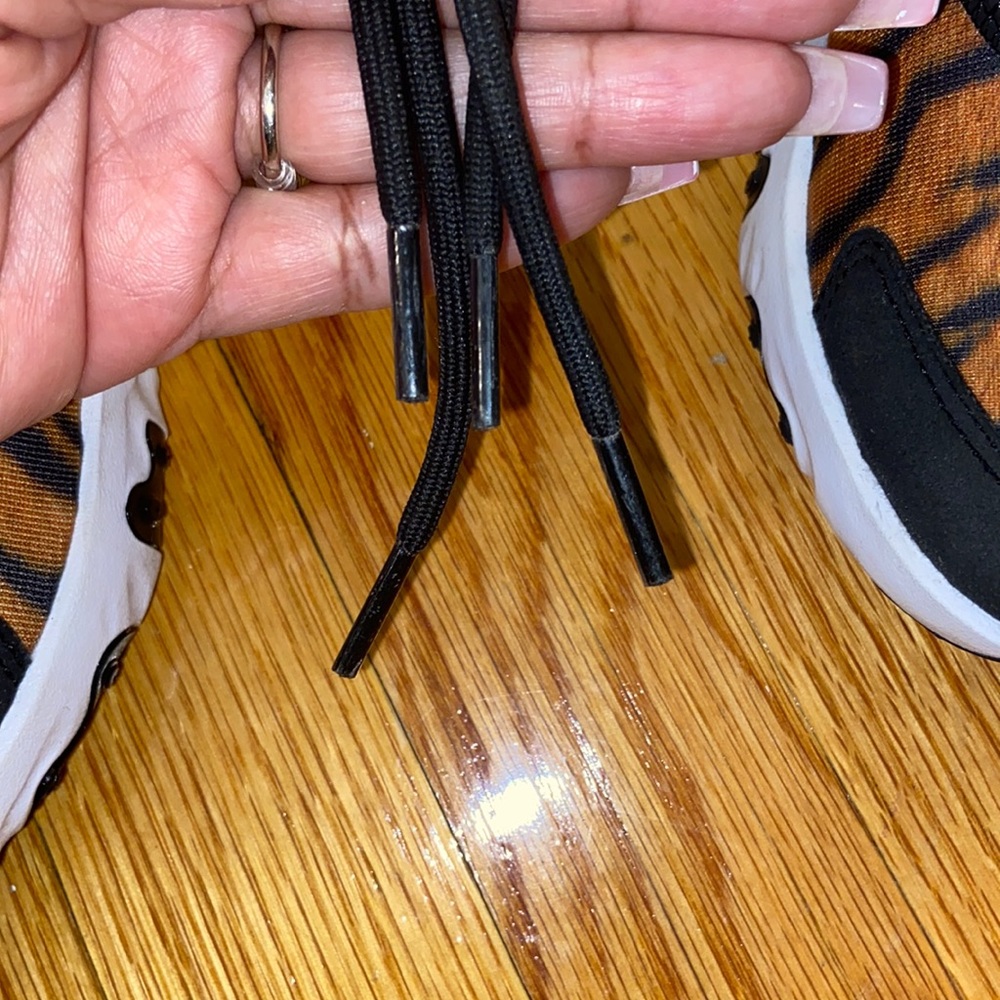 NIKE ANIMAL PRINT PRESTOS